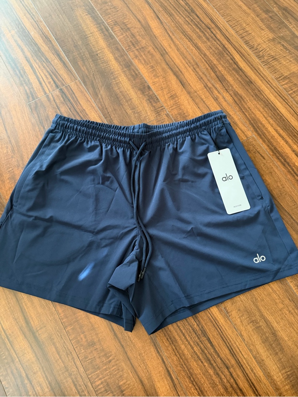 ALO Yoga Men's Navy Athletic Shorts